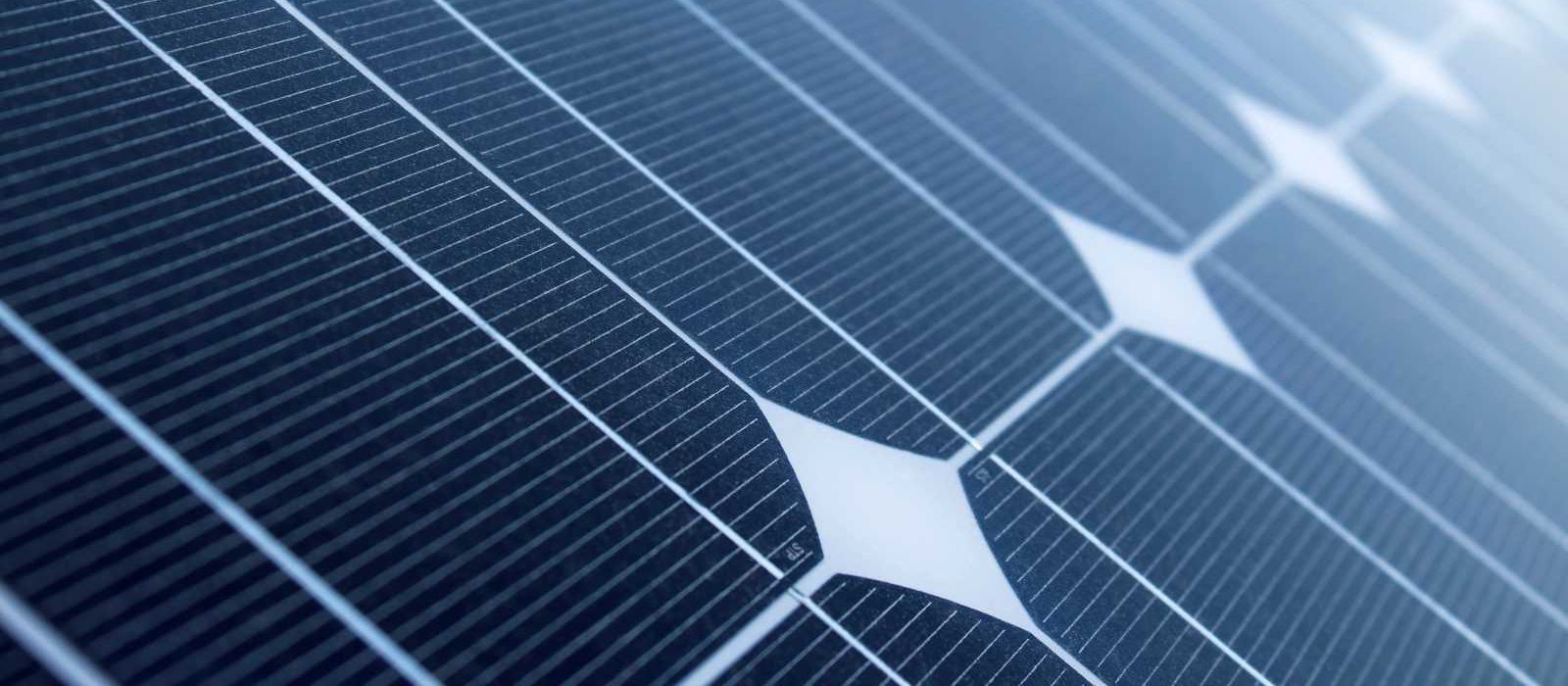 Panouri Fotovoltaice | Servicii de montaj                                  Autorizat ANRE